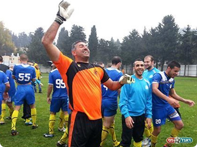 30 שנים על המגרש. לוי